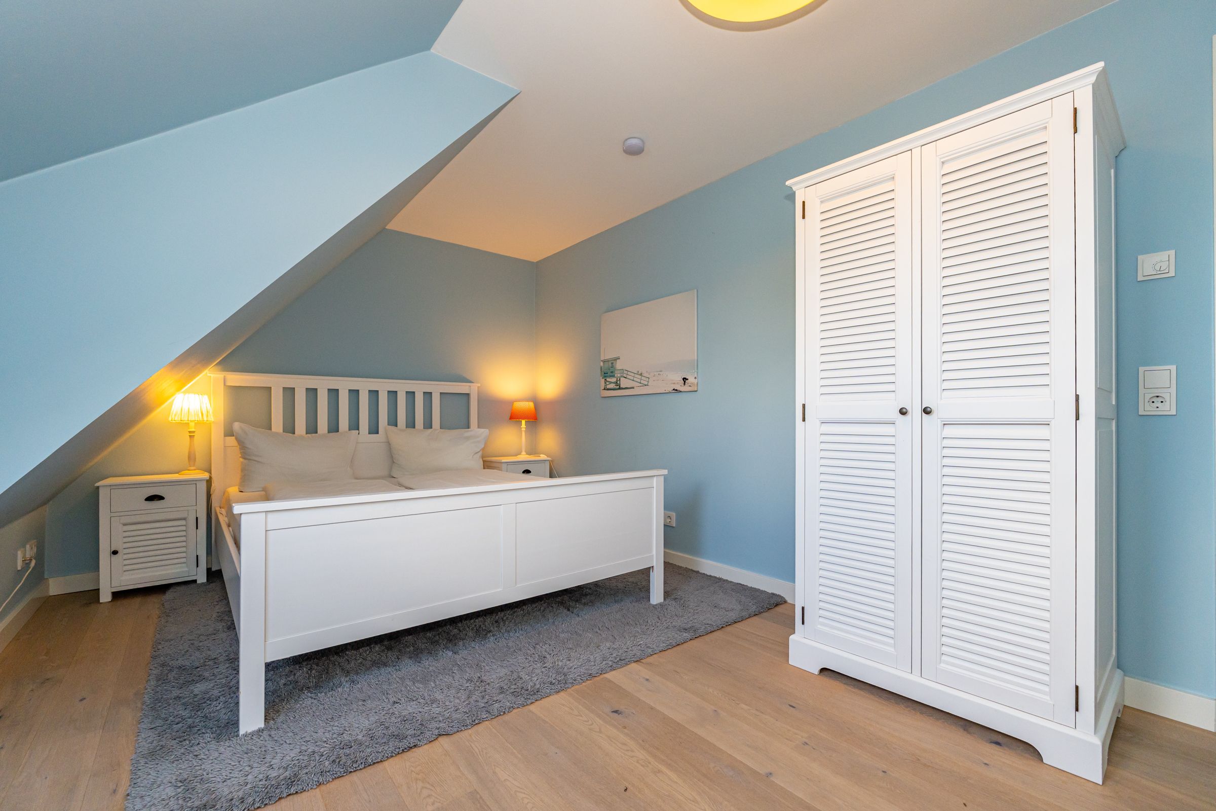 Schlafzimmer, Schrank, Bild, Teppich, Bett