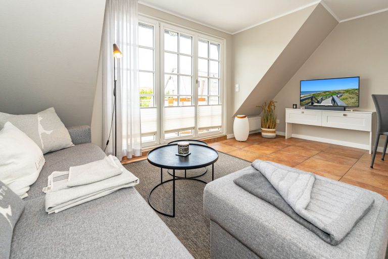 Couch Wohnzimmer Fenster Tisch Lampe Fernseher